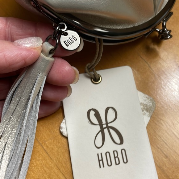 HOBO coin purse accessory bag, silver genuine leather - Picture 5 of 7